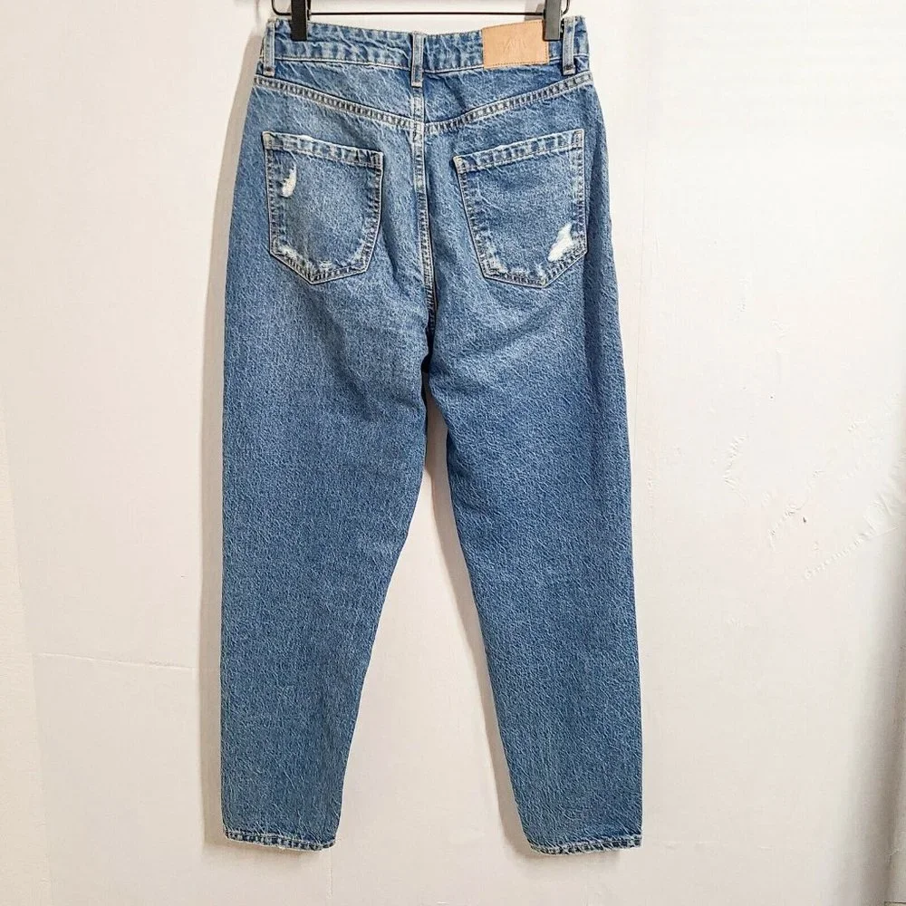 Zara Women's Jeans Size 6 Medium Wash High Rise Tapered Leg Distressed Holes Mom - Picture 2 of 7